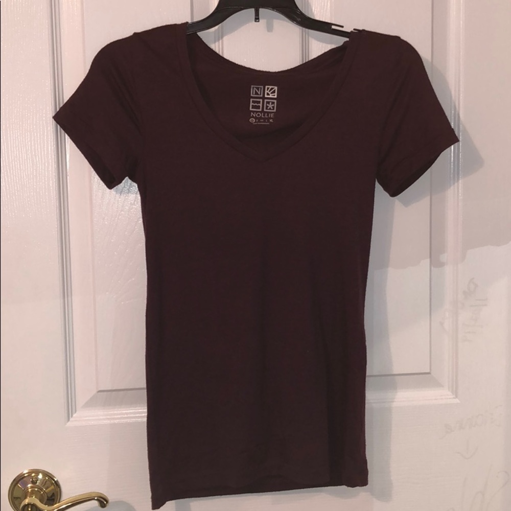 Nollie V-Neck tee